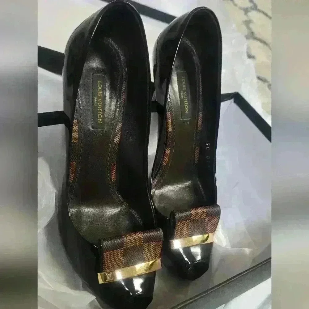 Louis vitton heels size 35.5 great condition - Picture 11 of 13